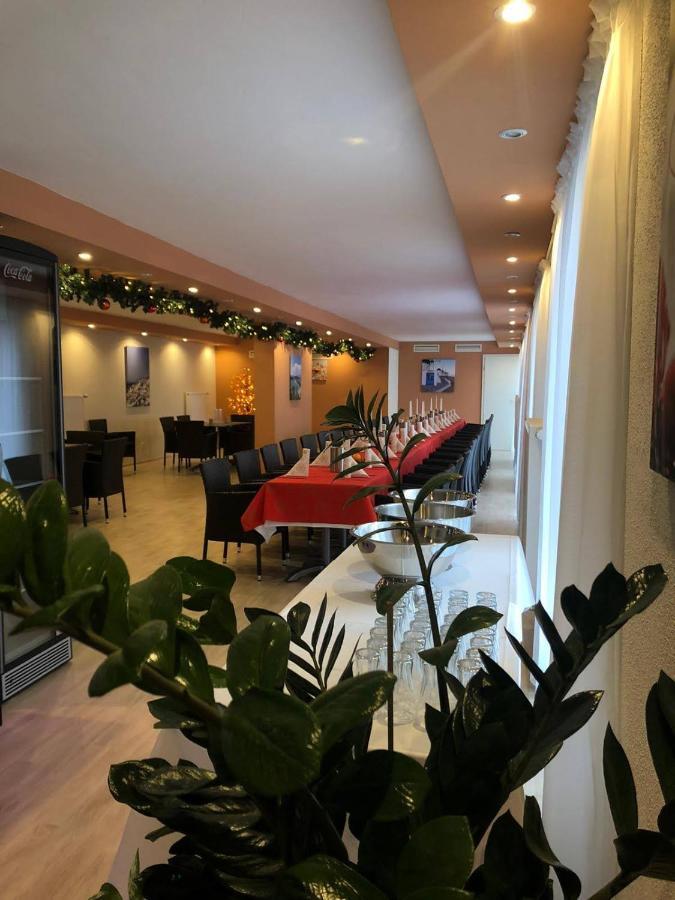 Hotel Restaurant Nikopolis Buchholz  Exterior photo